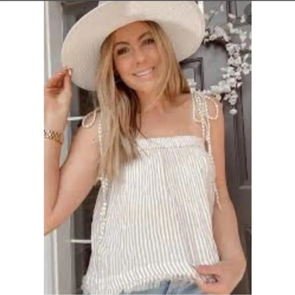 Elan White Striped Women's Top - Picture 1 of 9